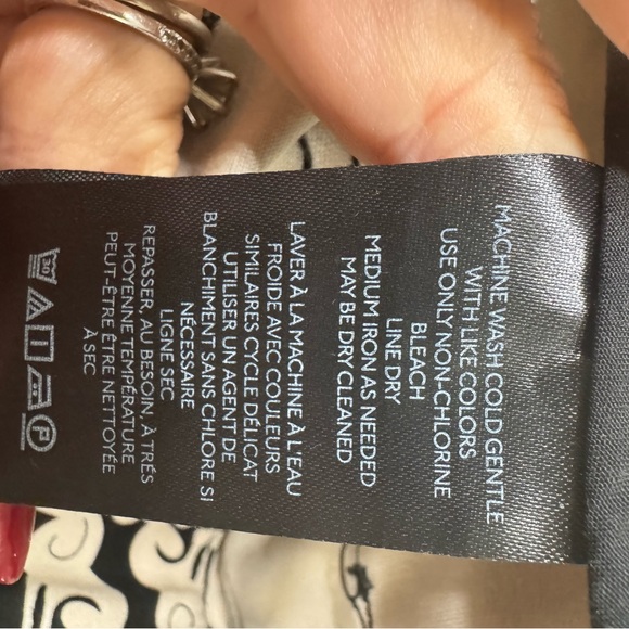 Anthropologie Black and Cream Patterned Cropped Pants - Picture 5 of 7